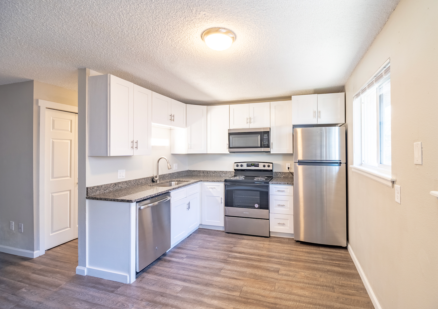 Denver Apartment: 3600 S Lowell Blvd
