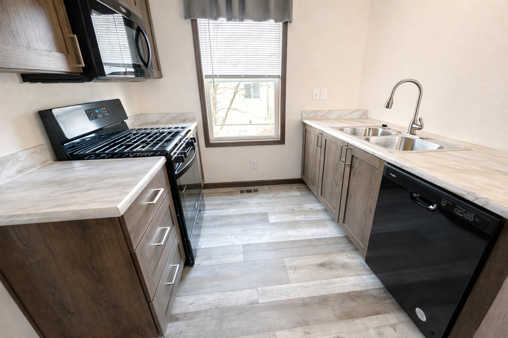 Baraboo Condo: E12505 CTY RD W