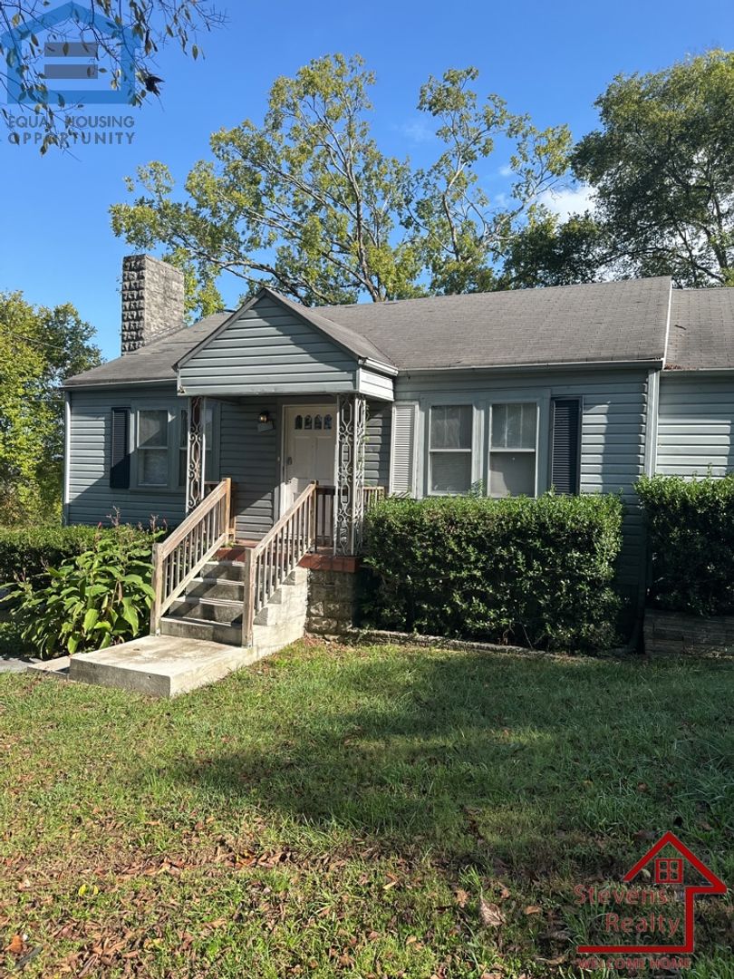 Chattanooga House: 3201 E 36th St