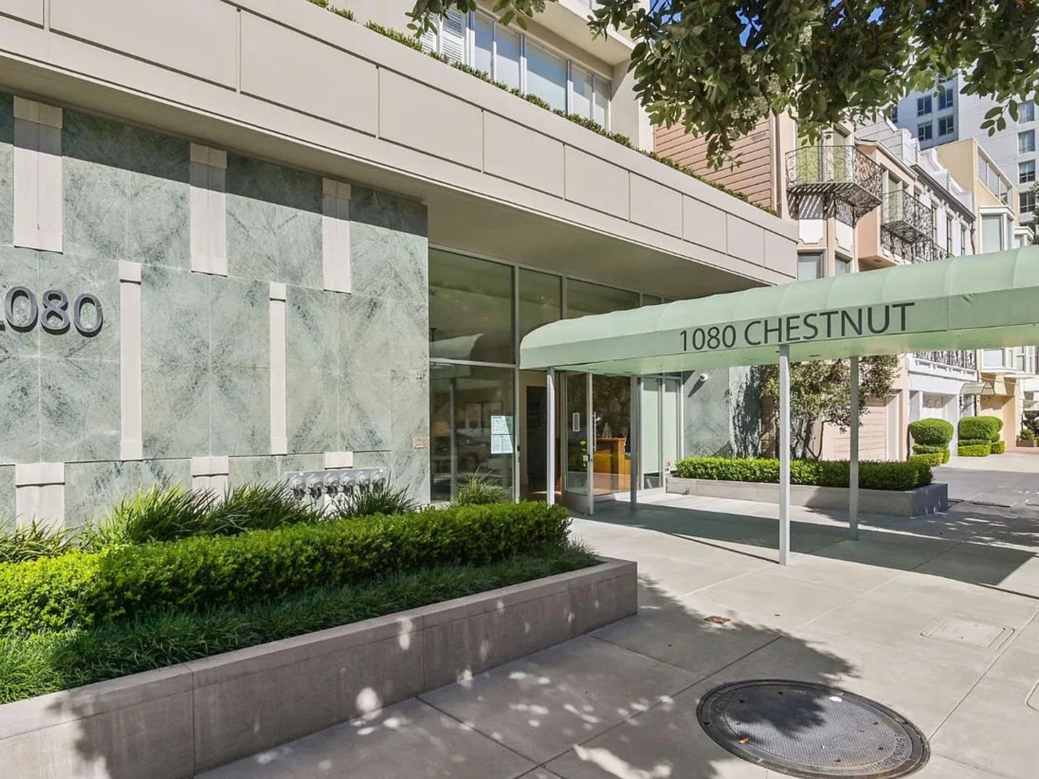 San Francisco Condo: 1080 Chestnut St