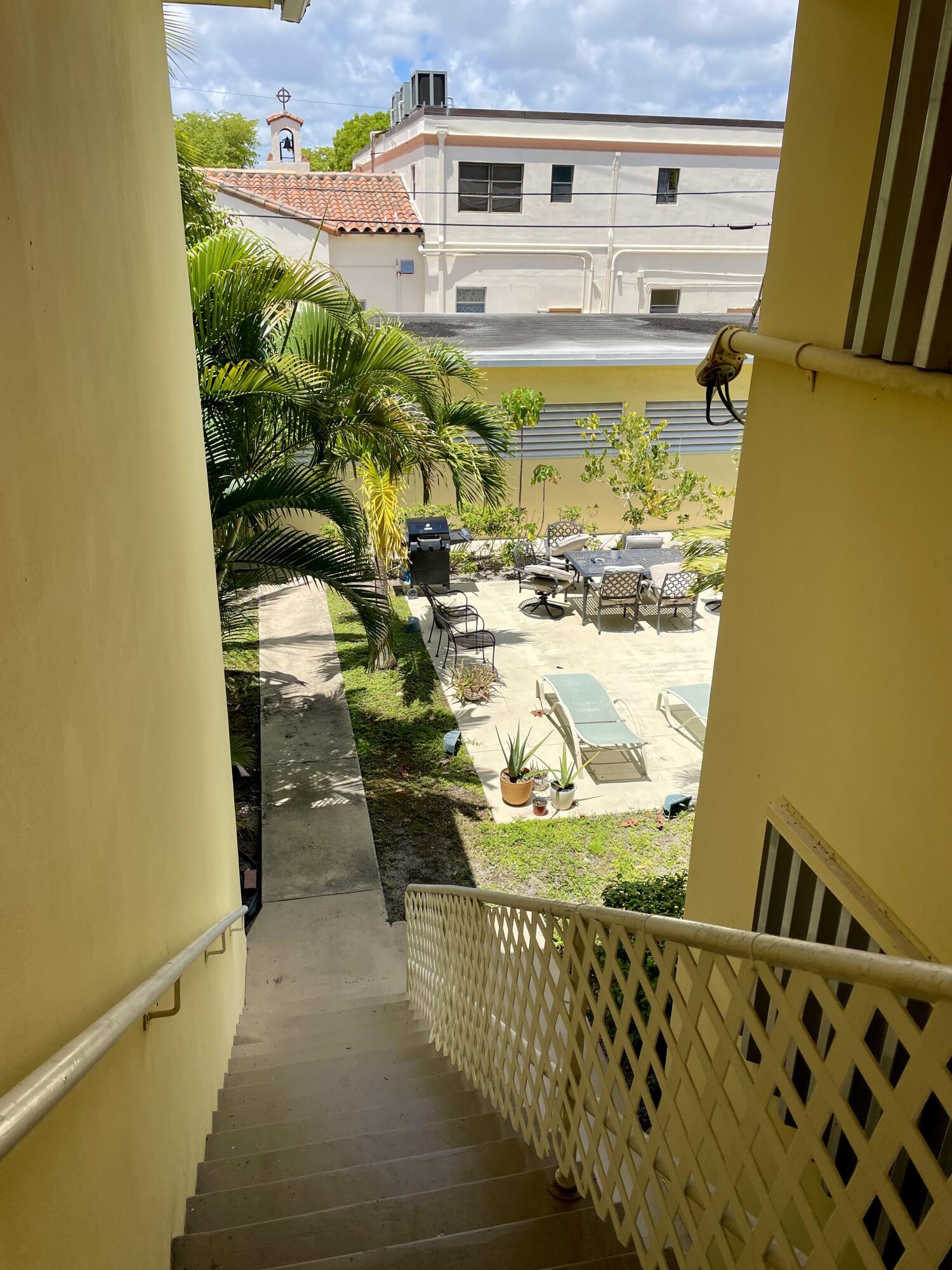 Lake Worth Beach Condo: 101 North Lakeside Drive