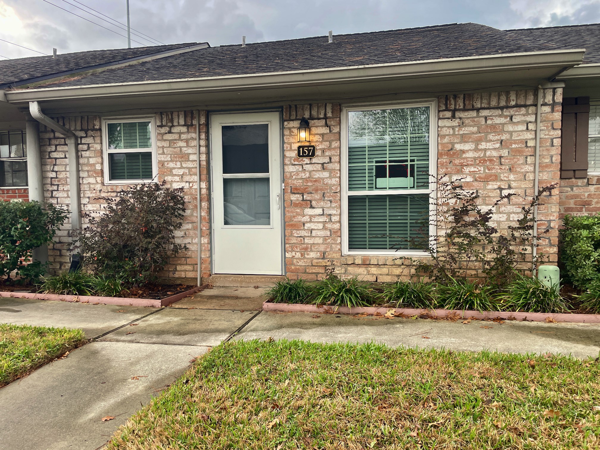 Houston Condo: 1110 West Tri Oaks Lane