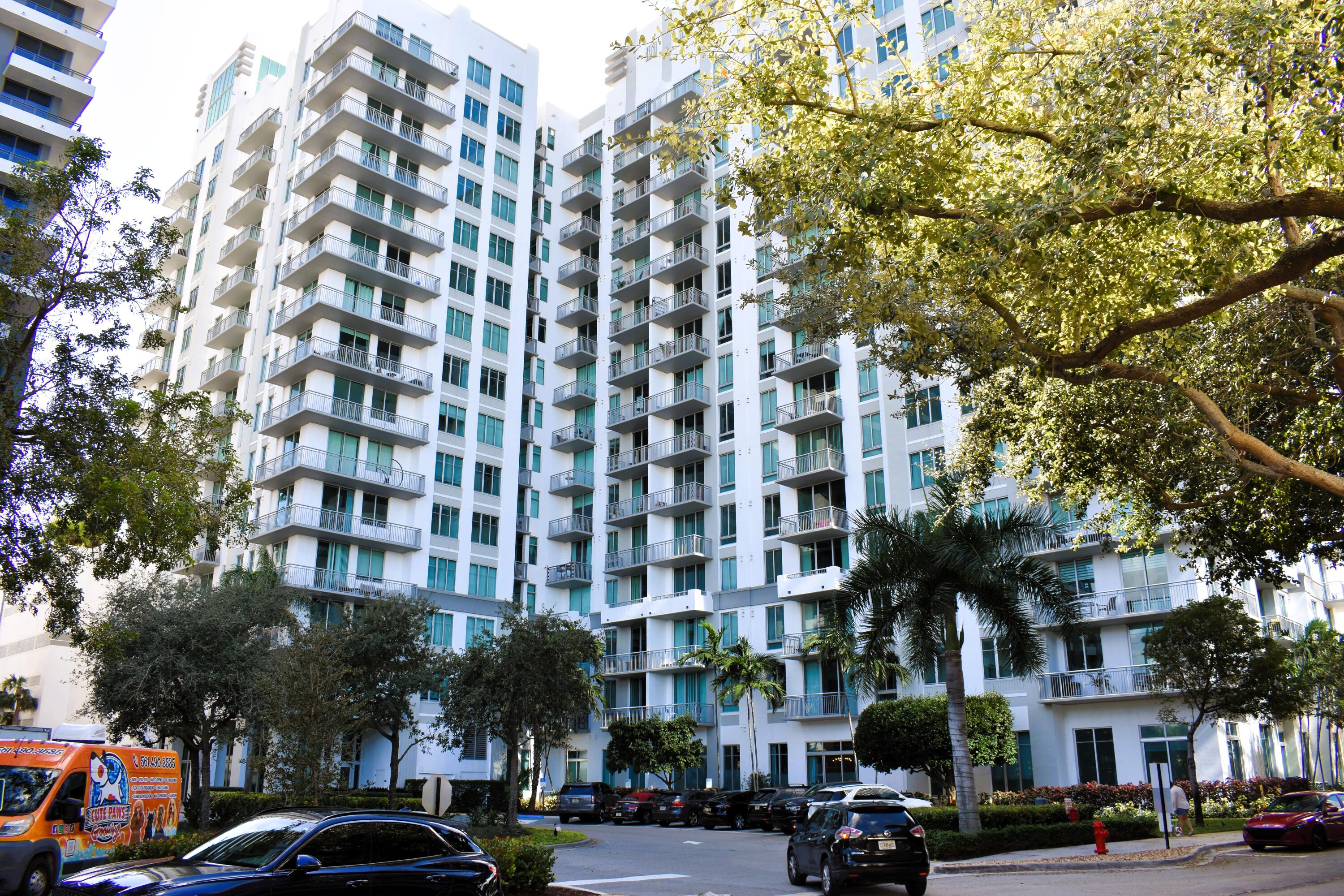 West Palm Beach Condo: 300 South Australian Avenue