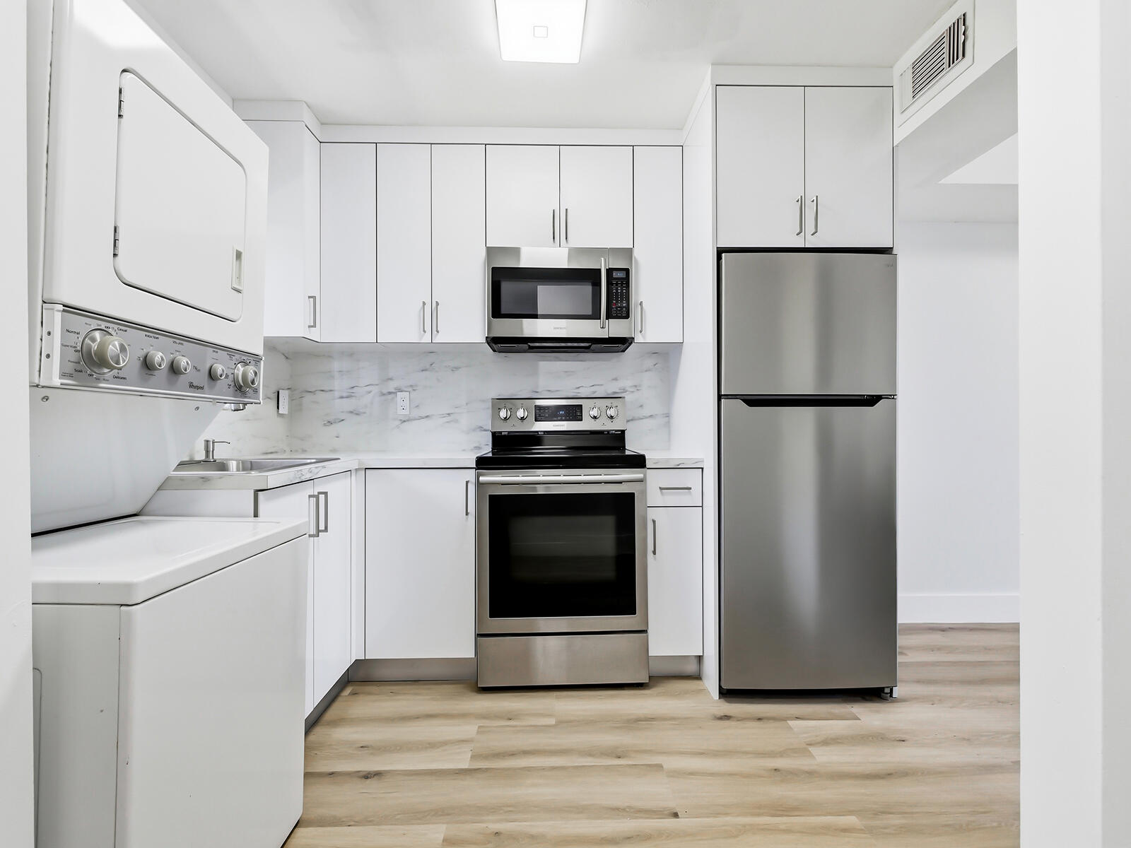 Hialeah Condo: 2925 West 80th Street