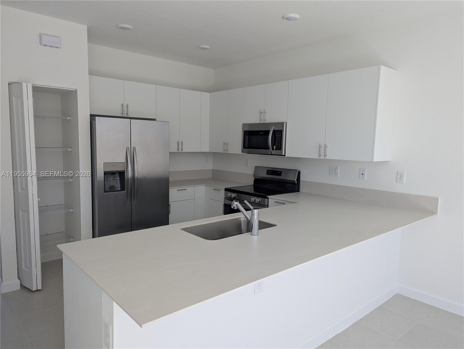 Homestead Condo: 338 Sw Terrace