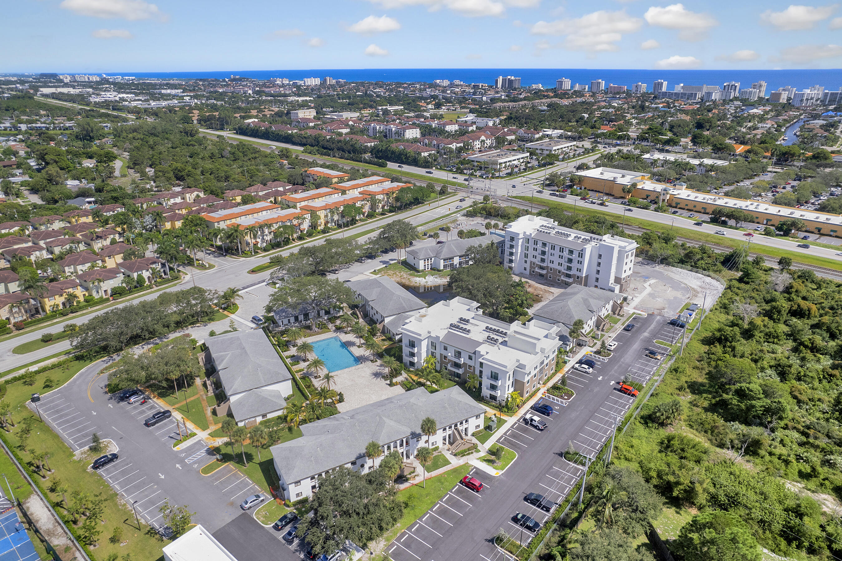 Boca Raton Condo: 250 West Hidden Valley Boulevard
