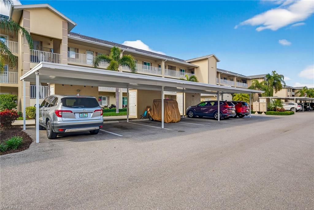 Estero Condo: 20151 Ian Court