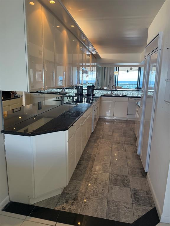 Pompano Beach Condo: 520 North Ocean Boulevard