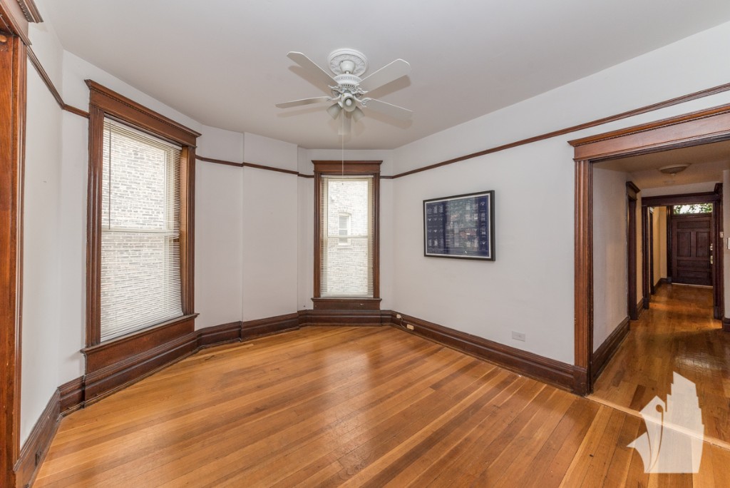 Chicago Condo: 851 West Wellington Avenue