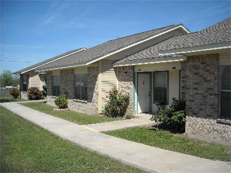 Menard Condo: 403 Mesquite Street