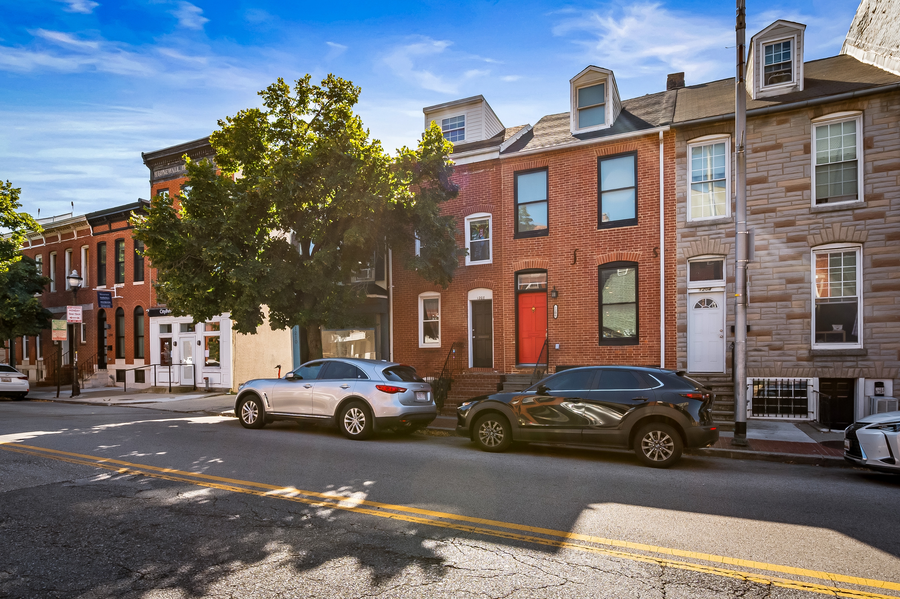 Baltimore House: 1206 S Charles St