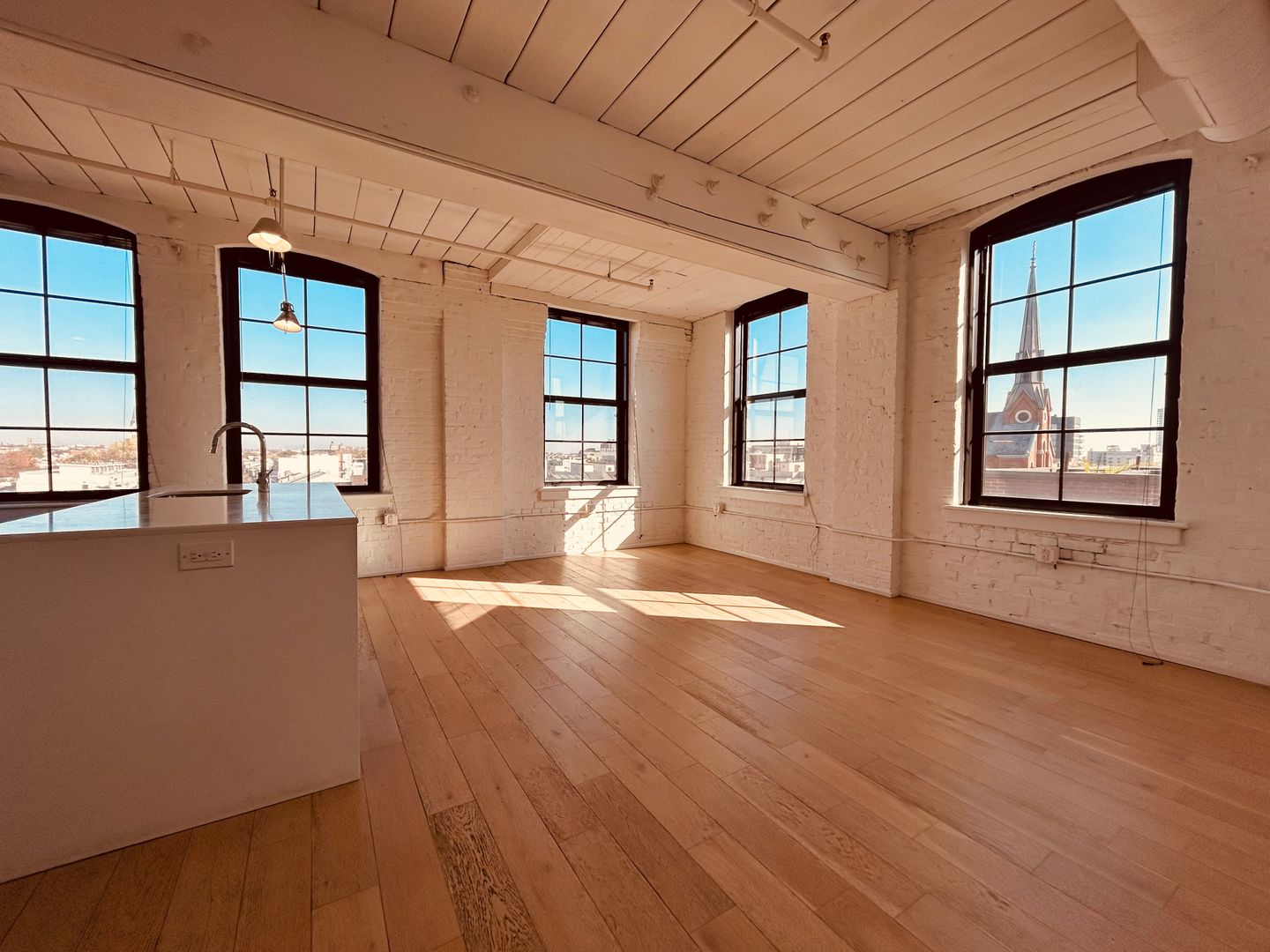 Philadelphia Apartment: 430 Fairmount Ave