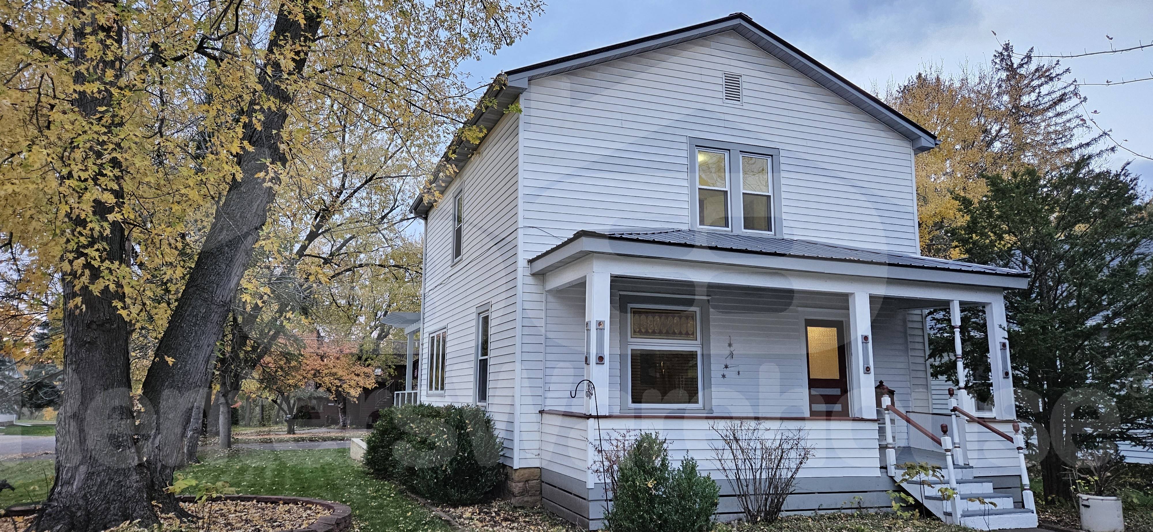 Hudson House: 1303 2nd St