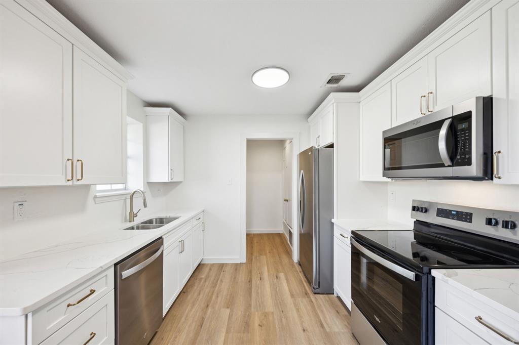 Sherman Condo: 302 West Pelton Street