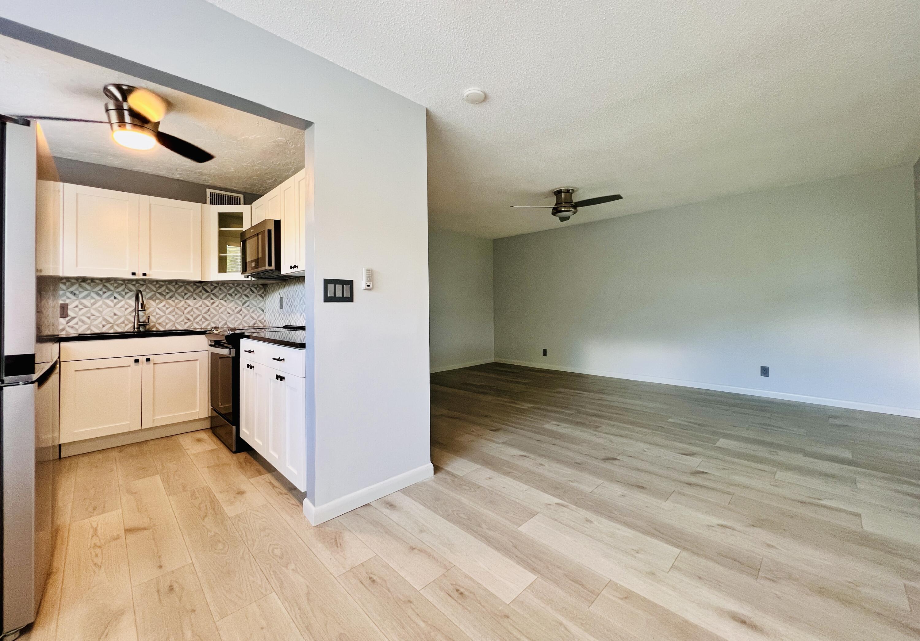 West Palm Beach Condo: 260 Dorchester K