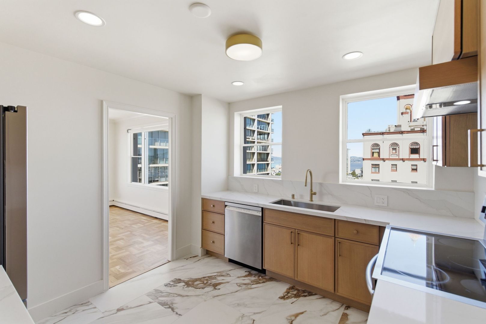 San Francisco Apartment: 1310 Jones St
