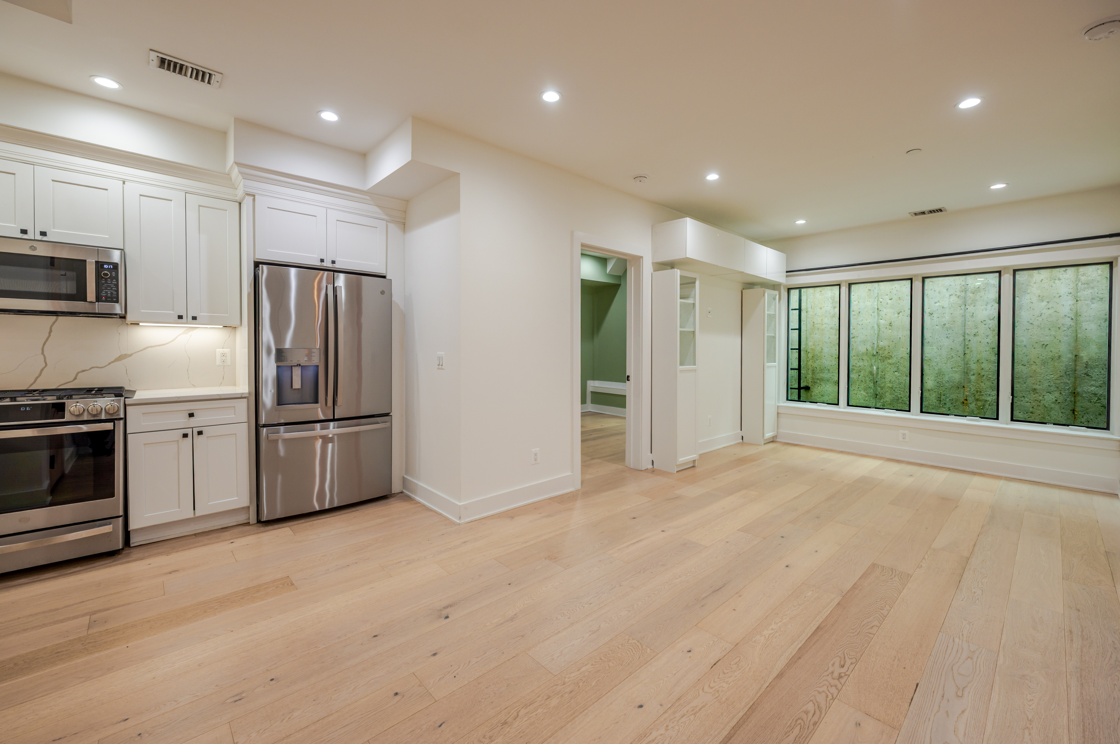 Washington Condo: 1658 K St NE