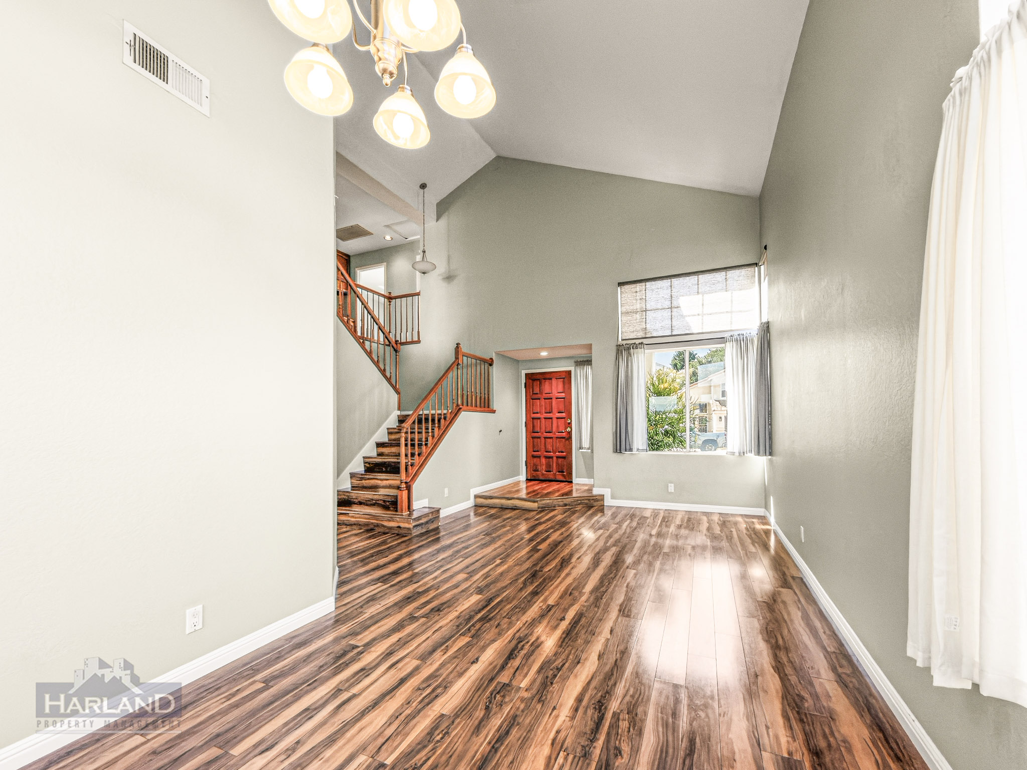 Oceanside House: 3734 Via Las Villas