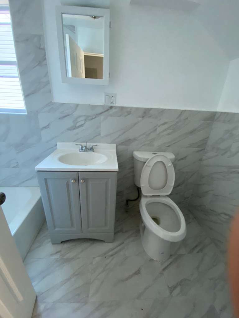 Yonkers Condo: 76 Bruce Ave