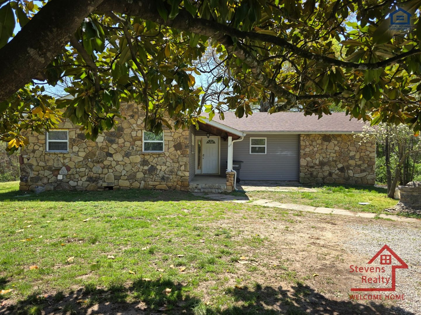 Cookeville House: 311 Choate Cemetery Rd