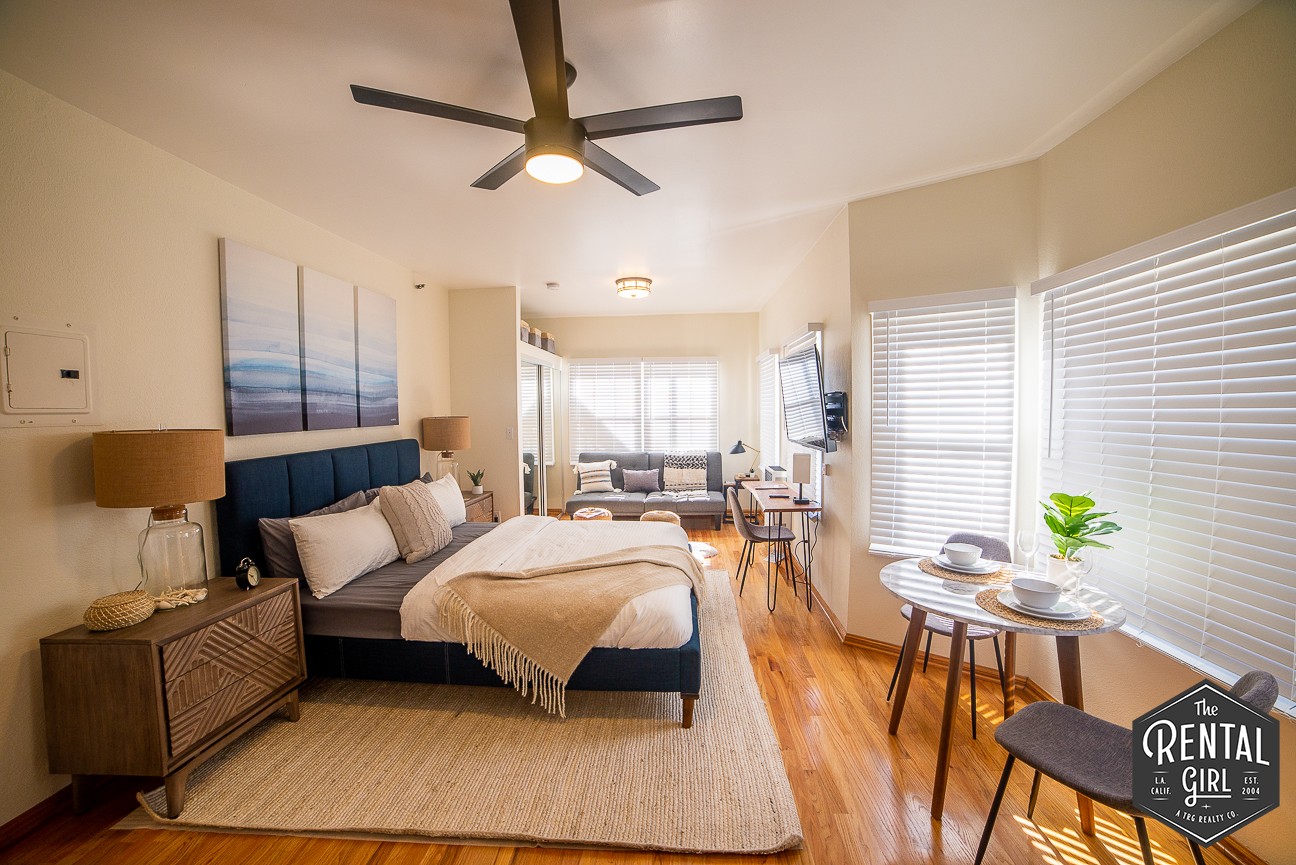 Venice Condo: 26 Breeze Ave