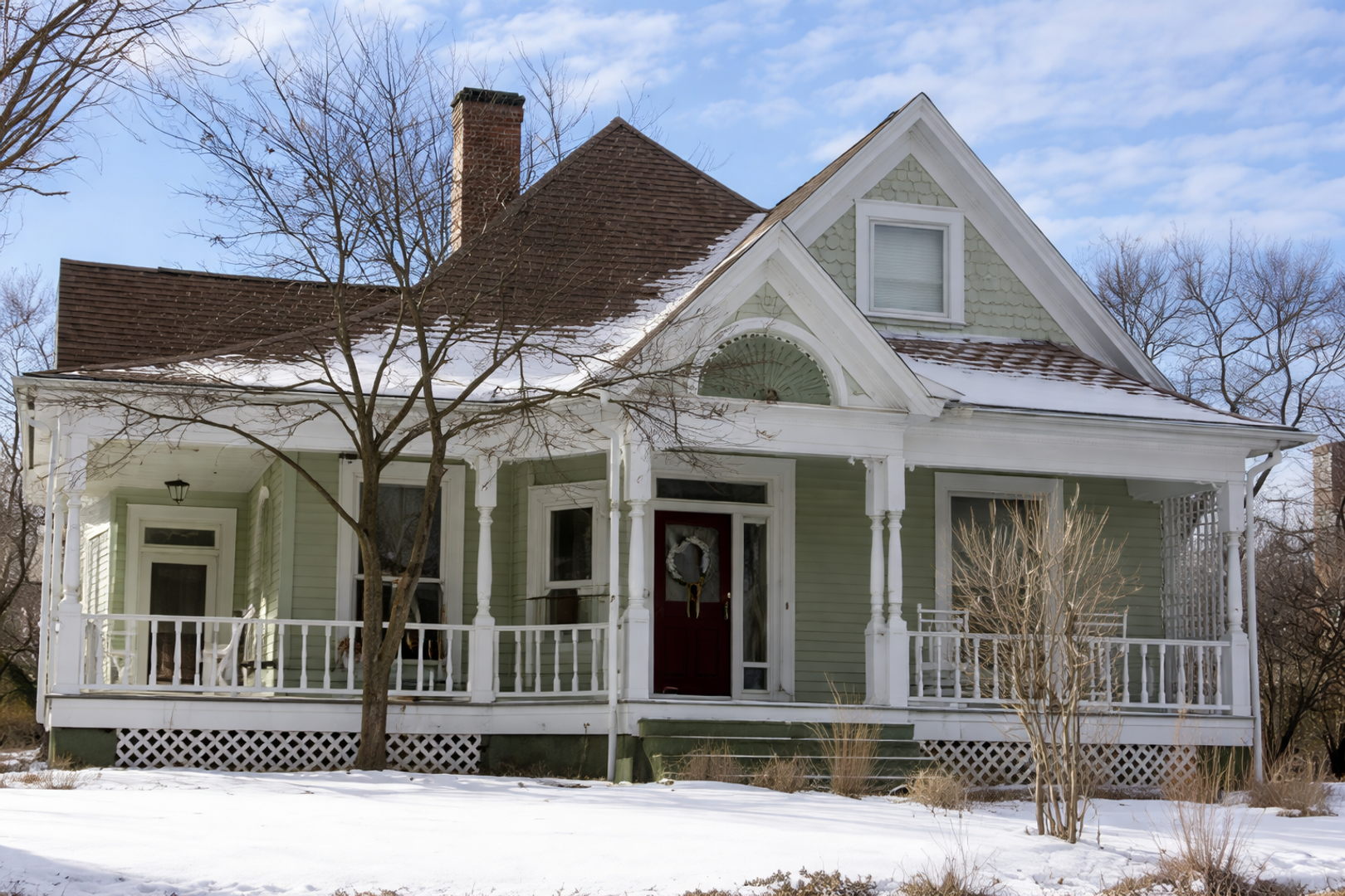 Charleston House: 350 Harrison Avenue