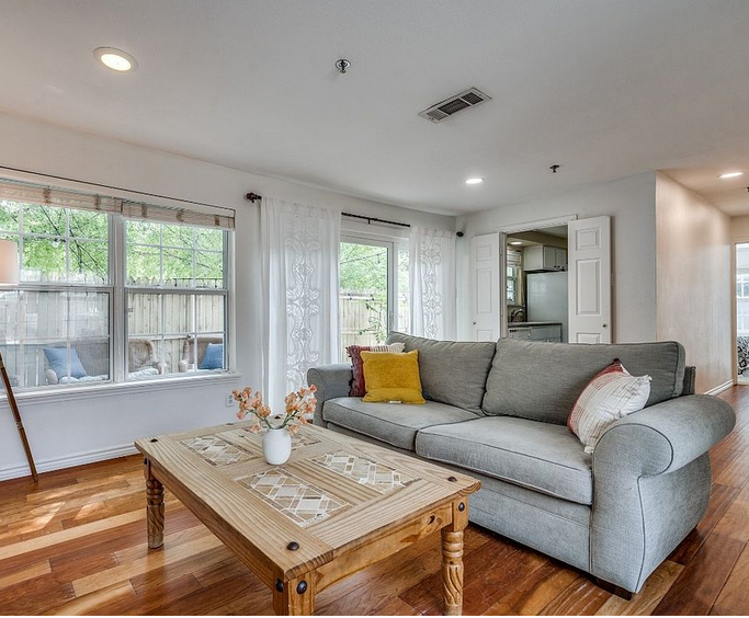 Dallas Condo: 3100 Cole