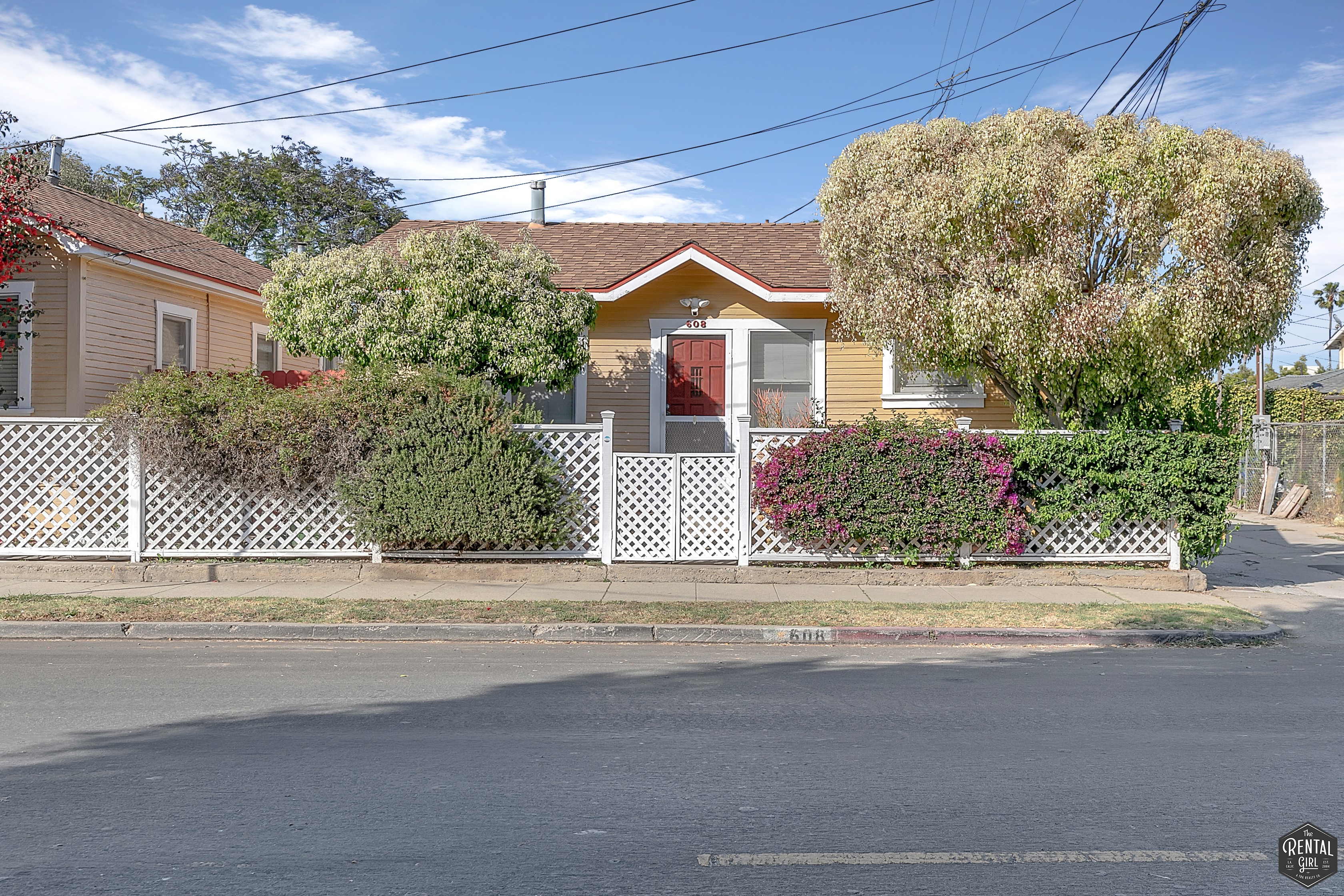 Venice House: 608 7th Ave