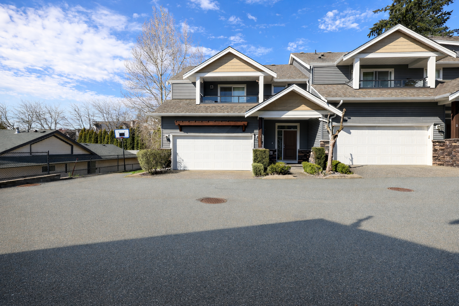 Abbotsford House: 34130 Old Yale Rd