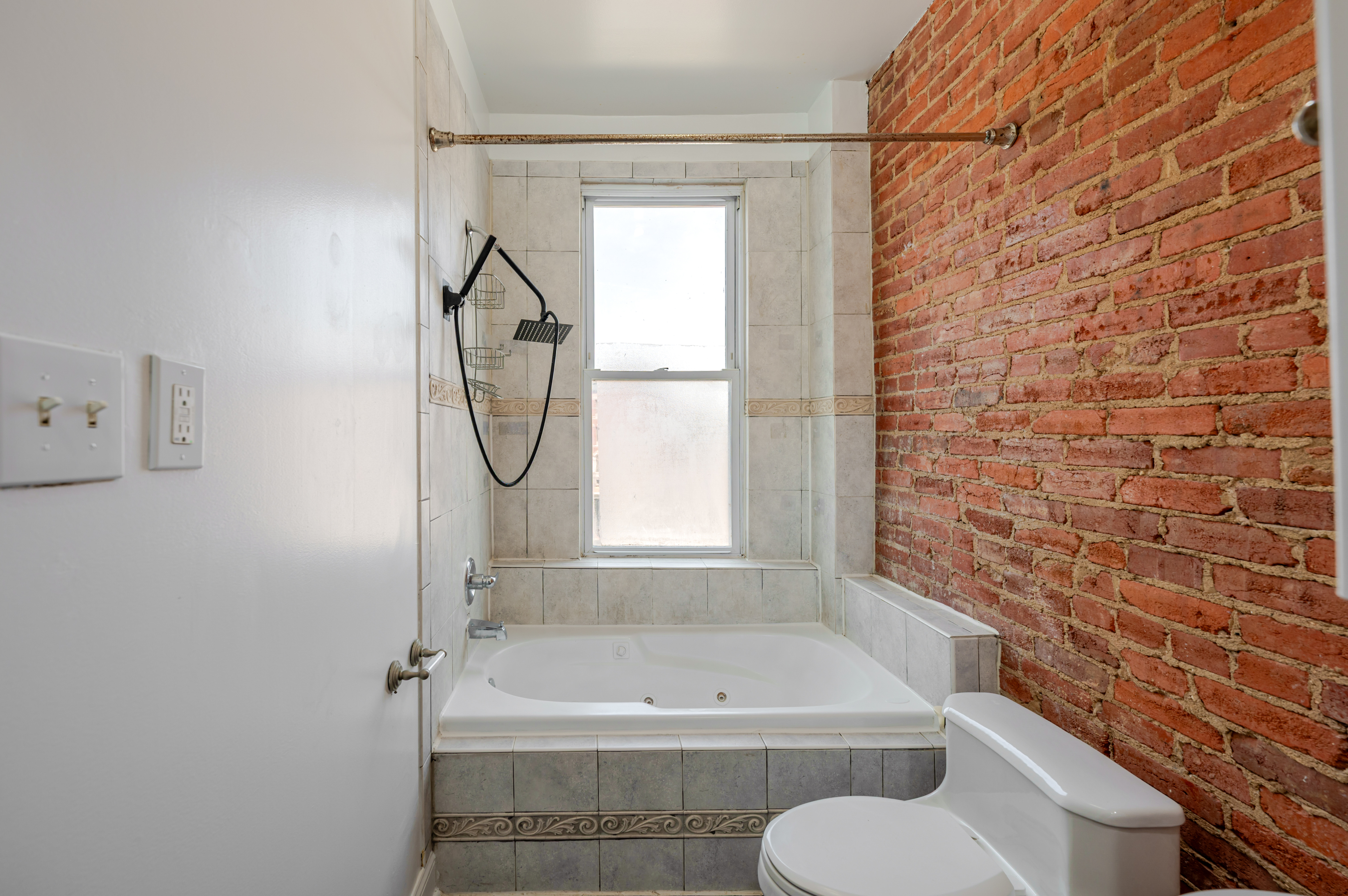 Washington Condo: 408 Rhode Island Ave NW