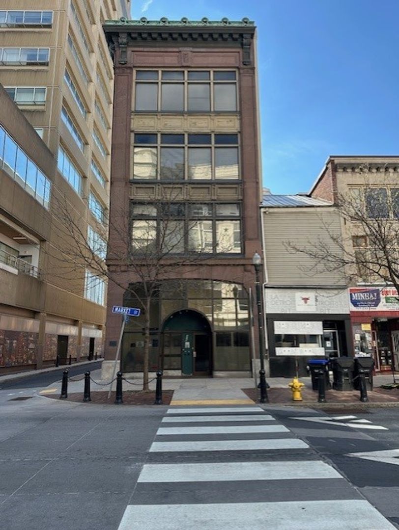 Harrisburg Condo: 319 Market St