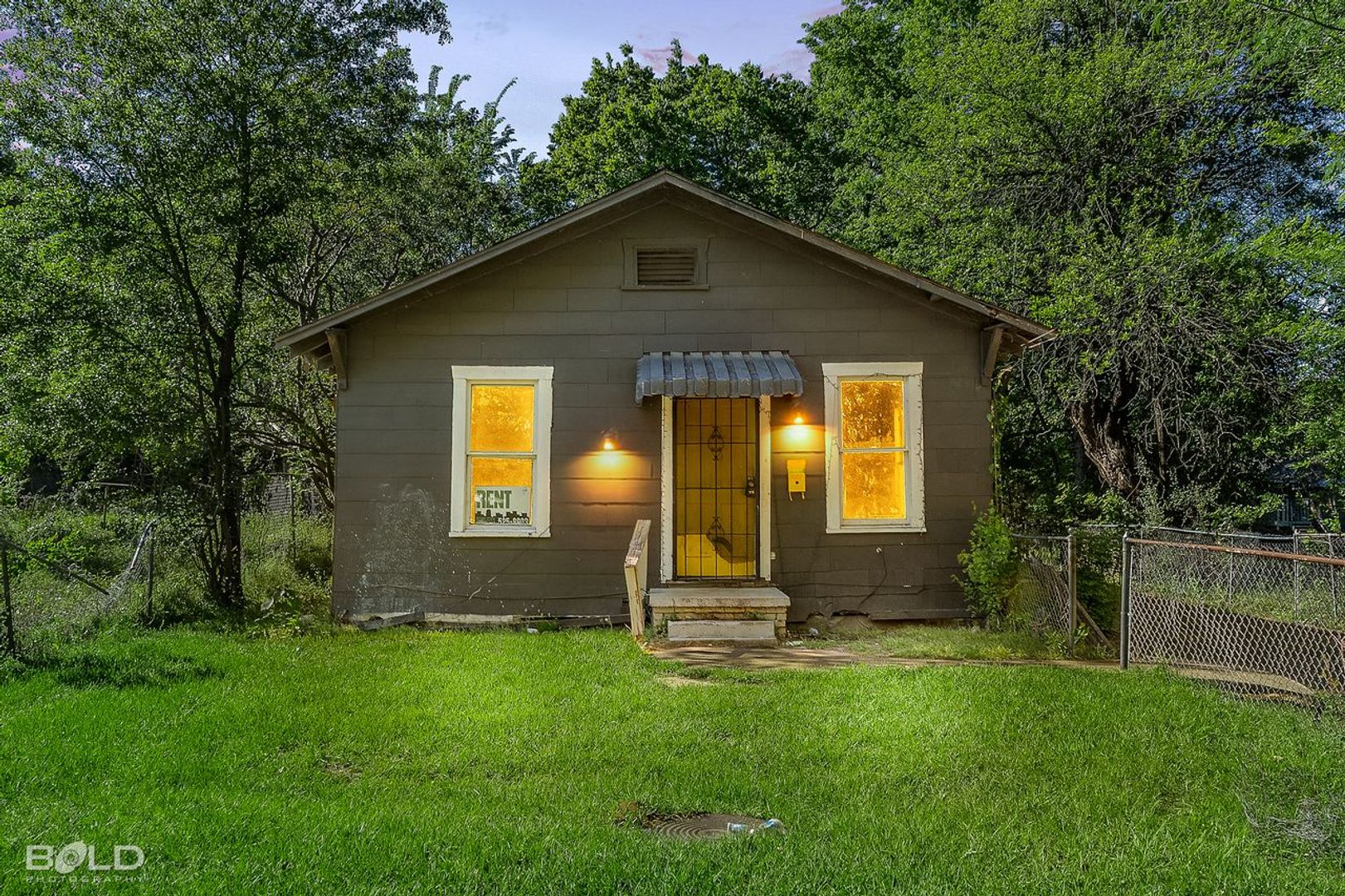 Shreveport House: 2222 Carleton St.