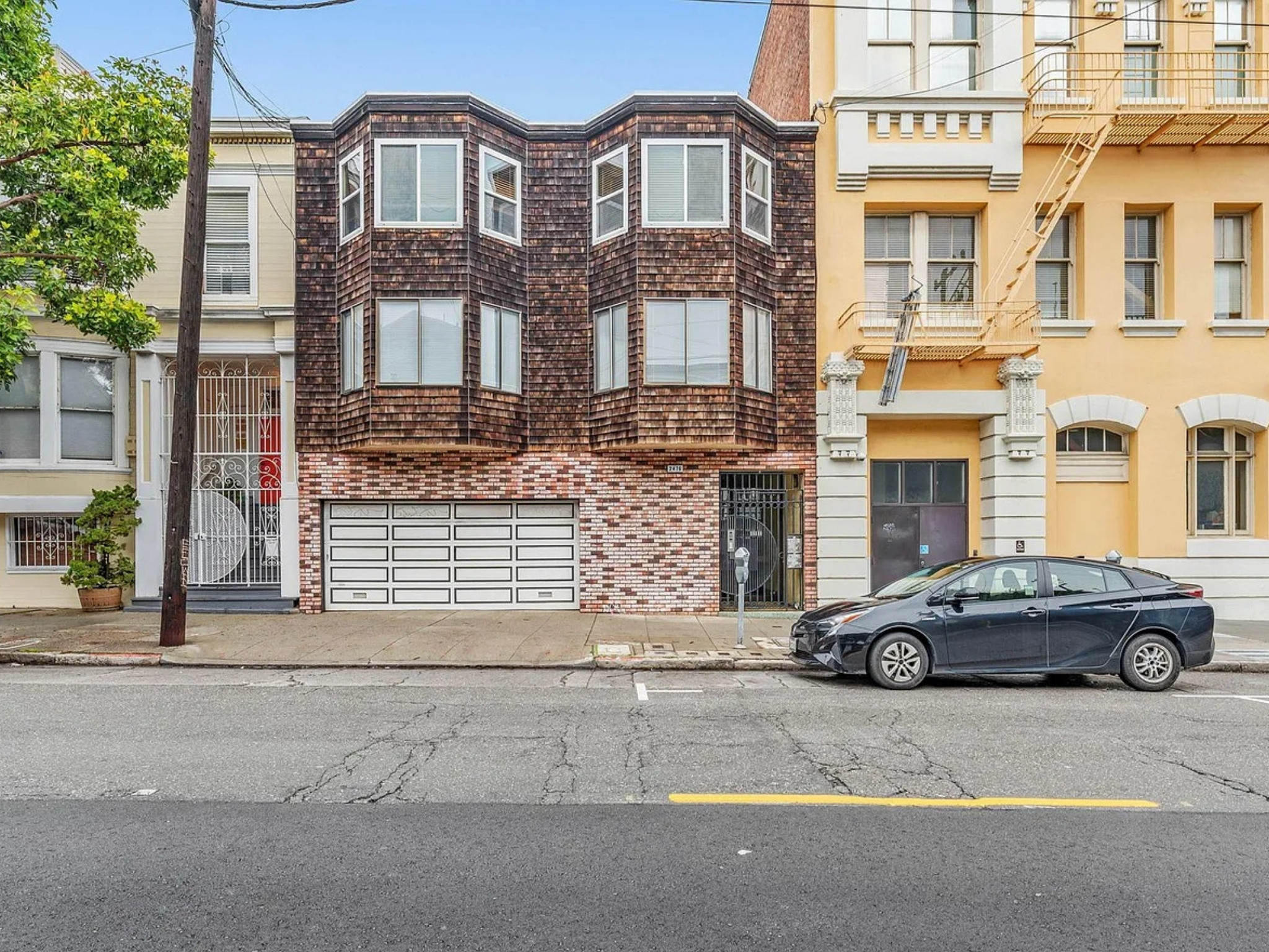 San Francisco Condo: 2476 Sutter St