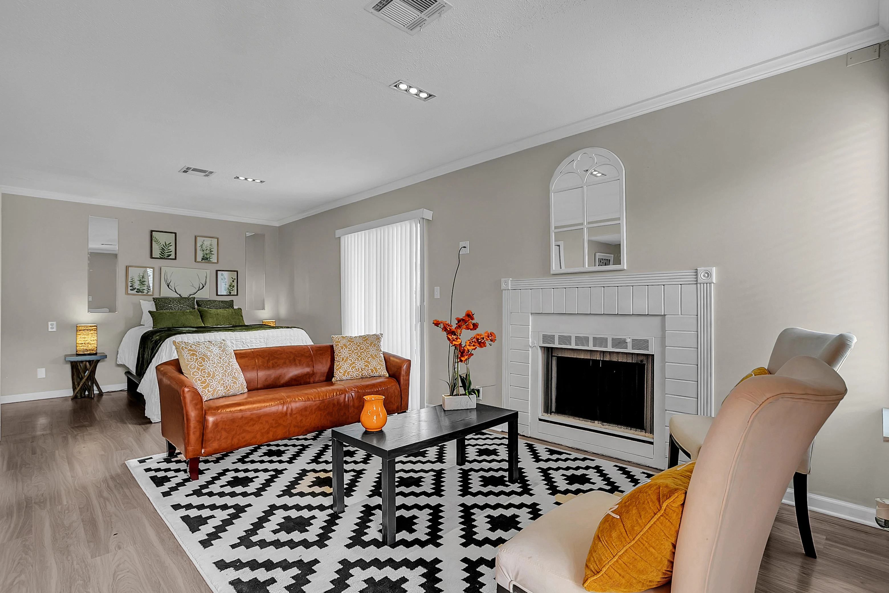 Greenville Apartment: 48 Mcprice Court,