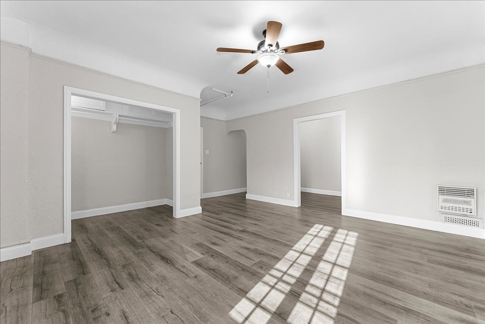 Los Angeles Condo: 118 N. Westmoreland Ave.