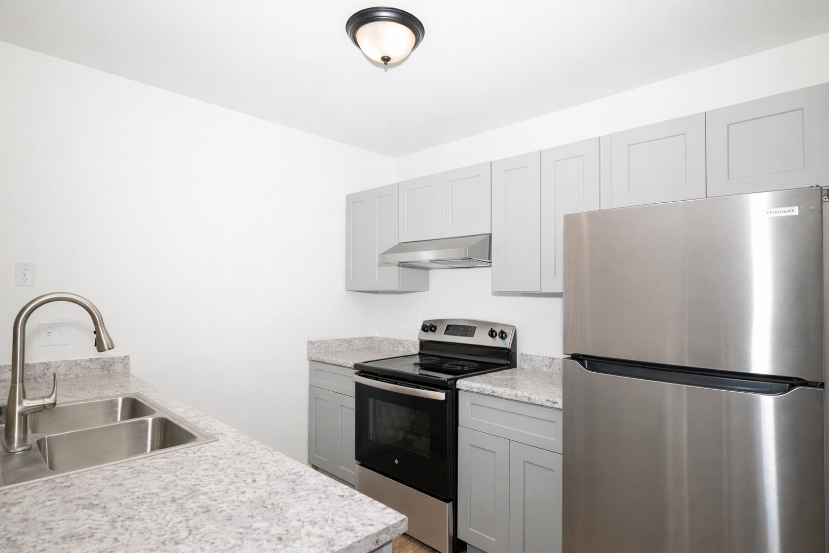 Stoughton Condo: 1601 Moline St.