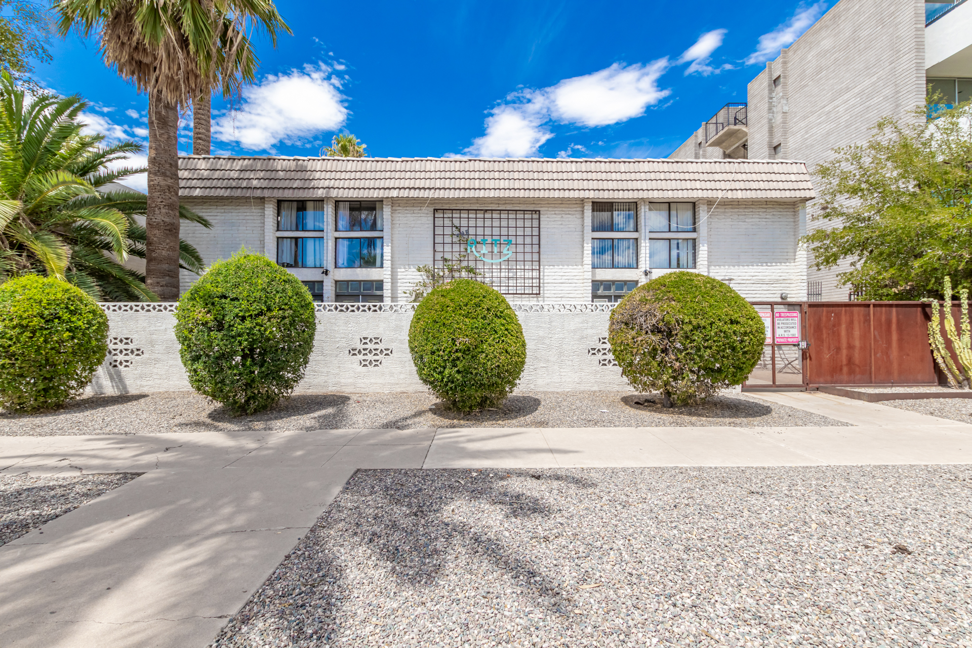 Phoenix Condo: 328 E. Willetta Street