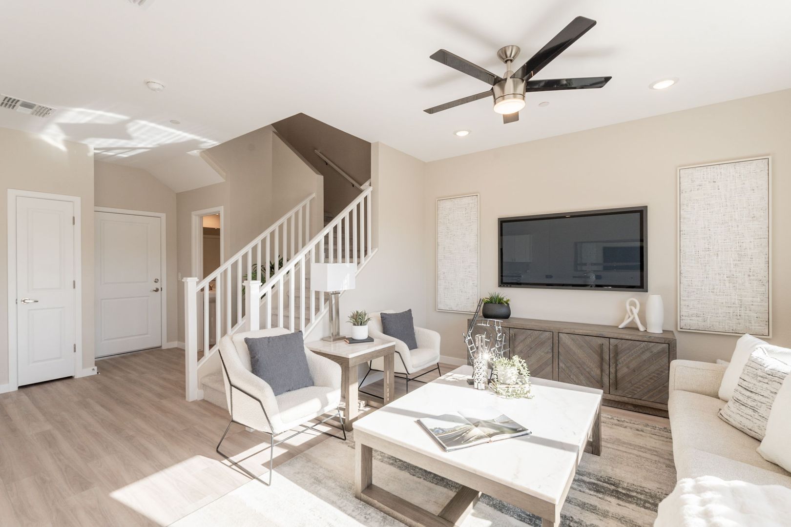 SURPRISE Condo: 16601 N PARKVIEW PL