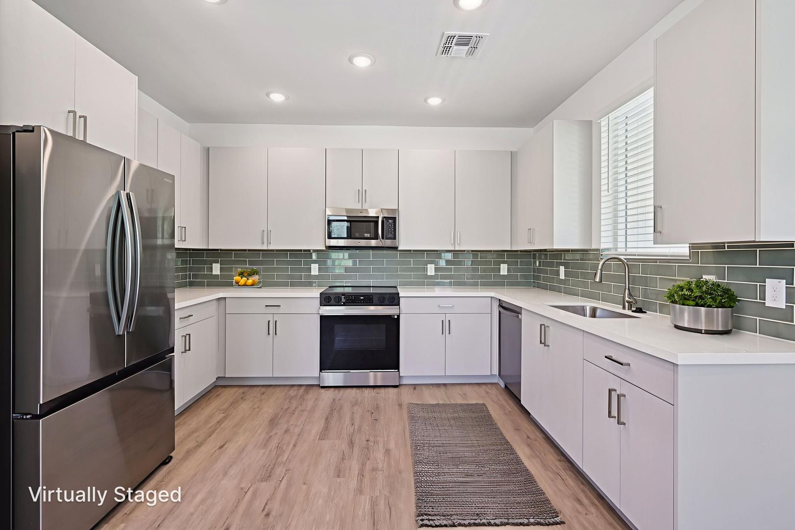 Phoenix Condo: 2125 E. Voltaire Ave