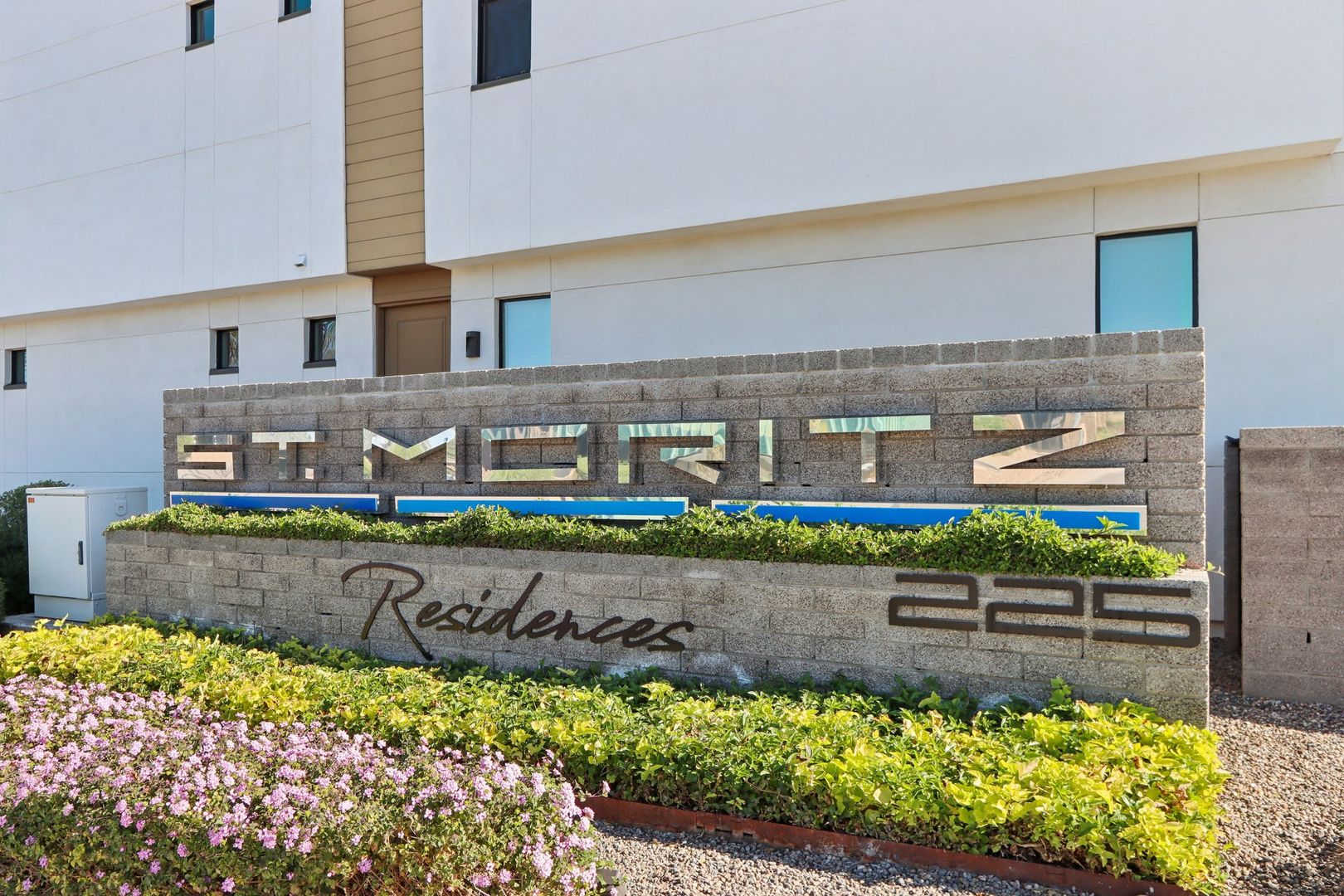 Chandler Condo: 225 N Pleasant Drive