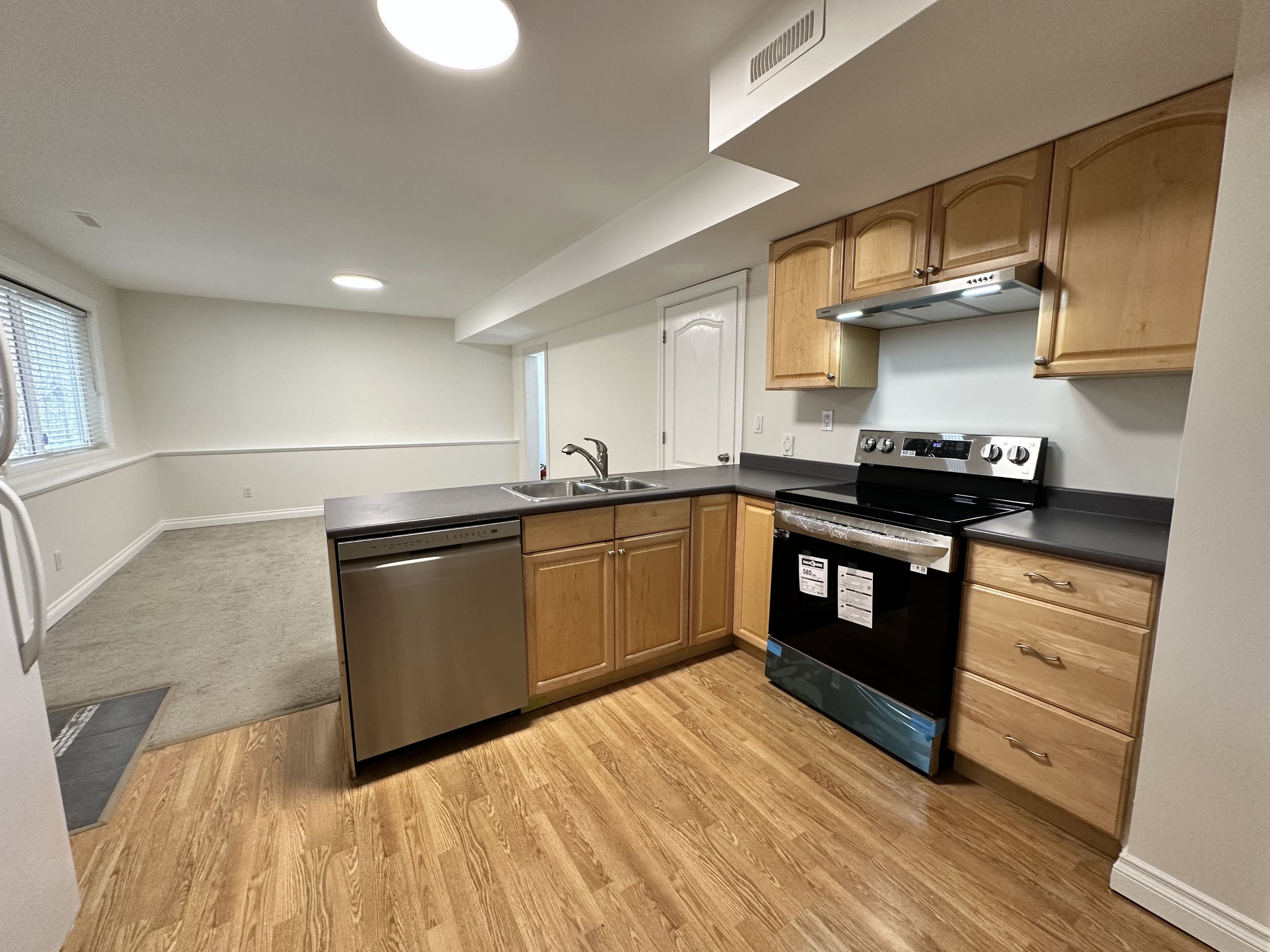 Chilliwack House: 46450 Armstrong Pl