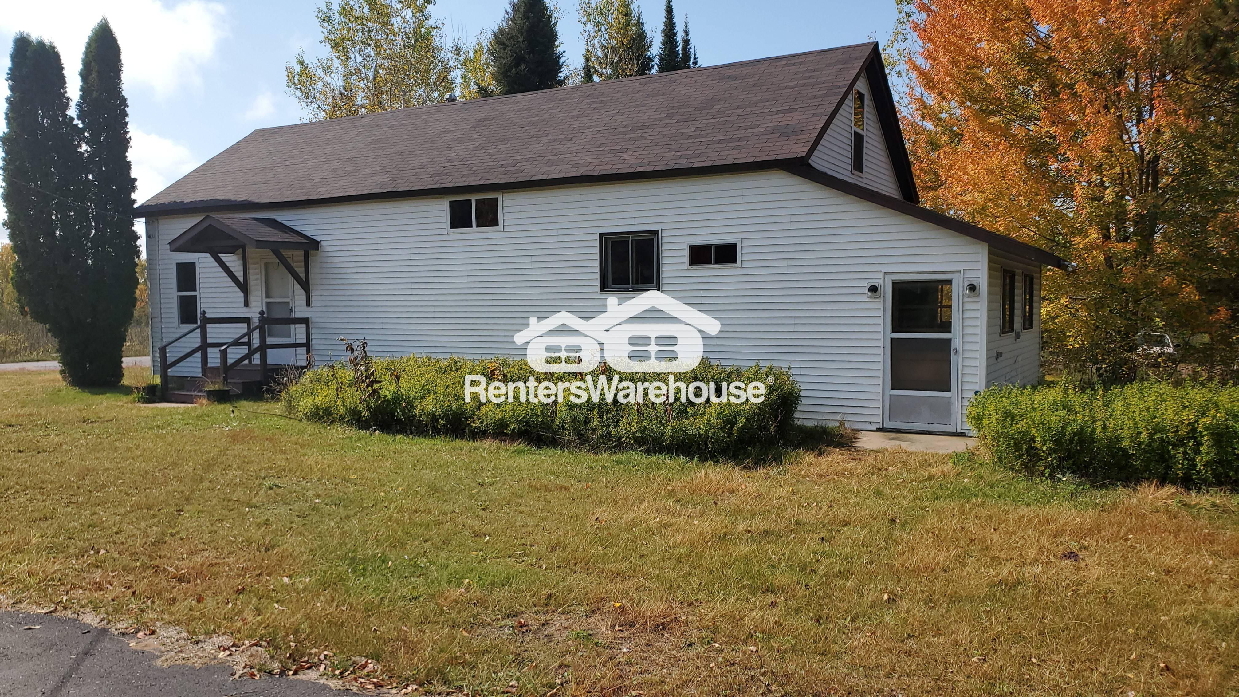 Hayward House: 15252 W County Road B