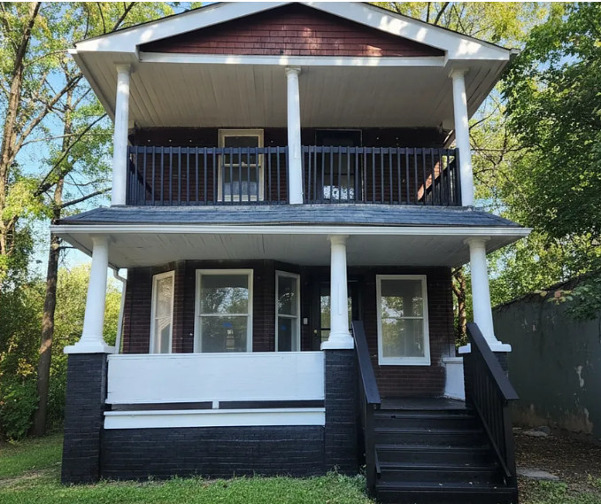 Cleveland House: 2953 E. 121st St