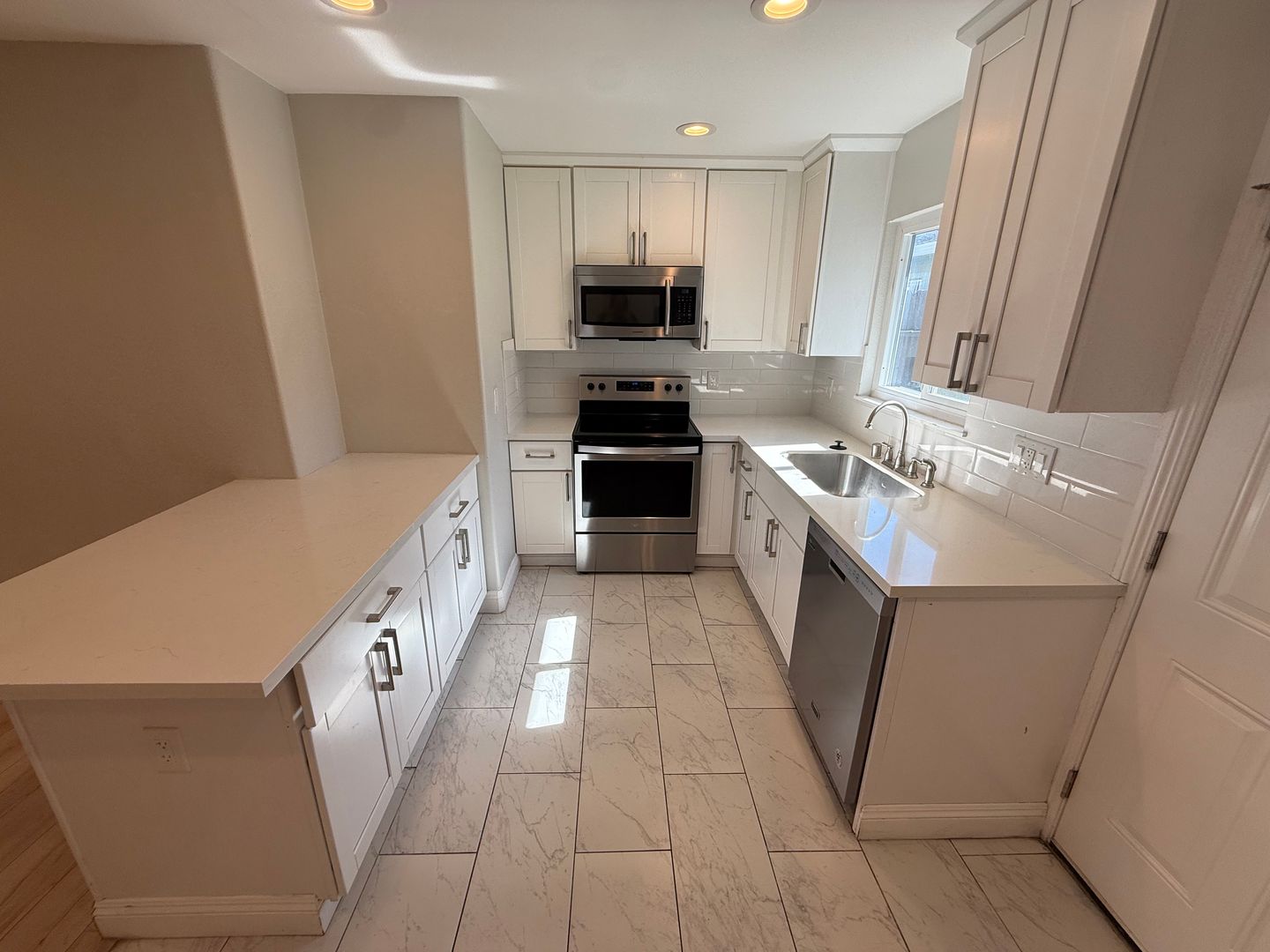 Concord Condo: 1631 Frisbie Ct