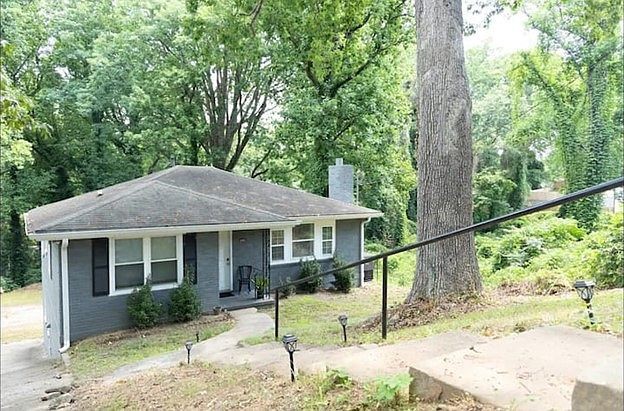 Atlanta House: 1441 Andrews St