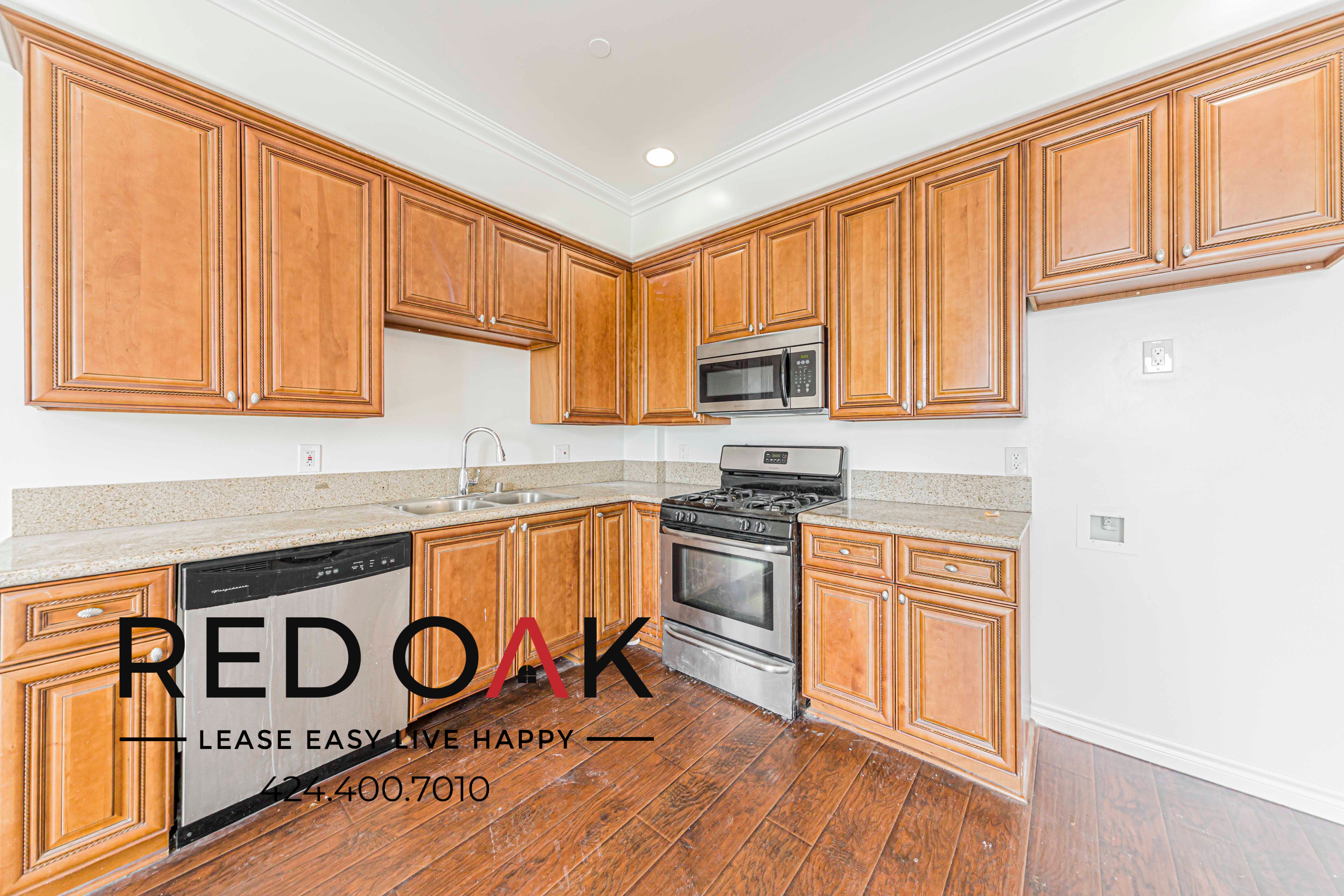 North Hills Apartment: 8747 Sepulveda Blvd