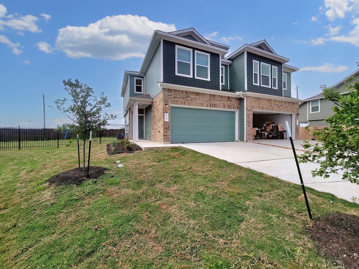 Del Valle House: 7232 Dancing Wind Lane