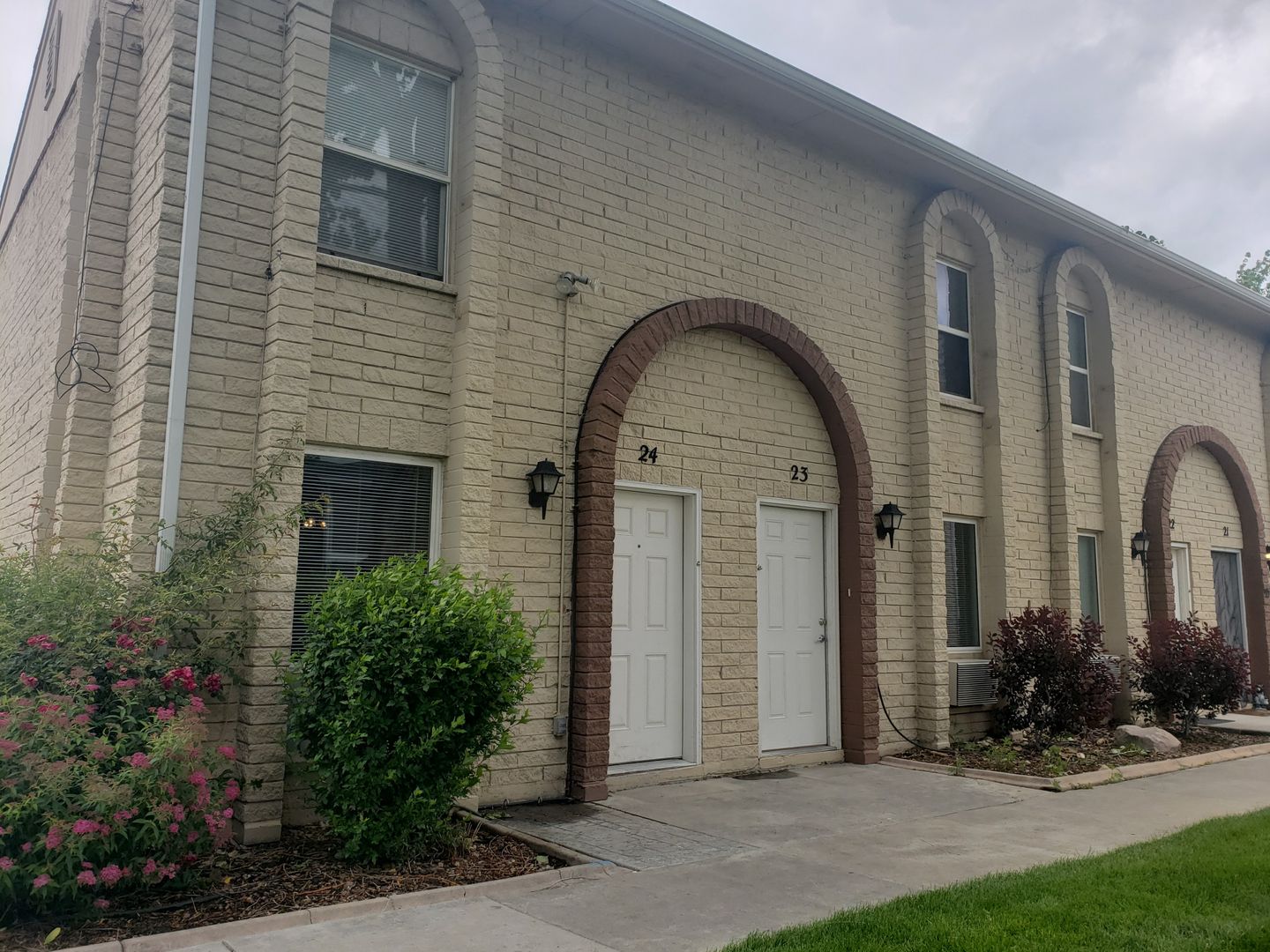 Meridian Apartment: 1222 NE 4th St