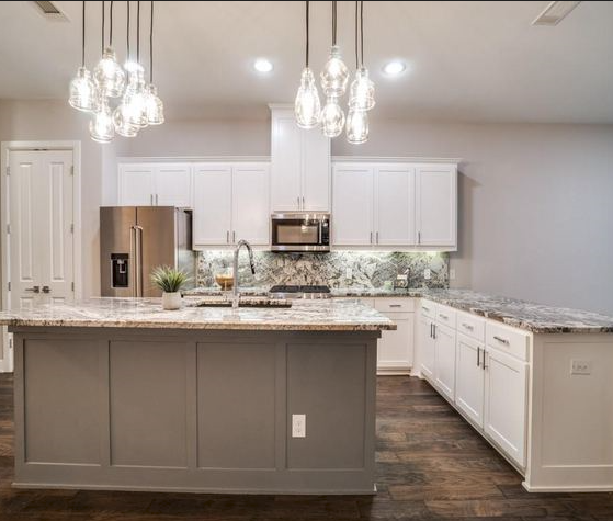 Addison Condo: 5015 Meridian