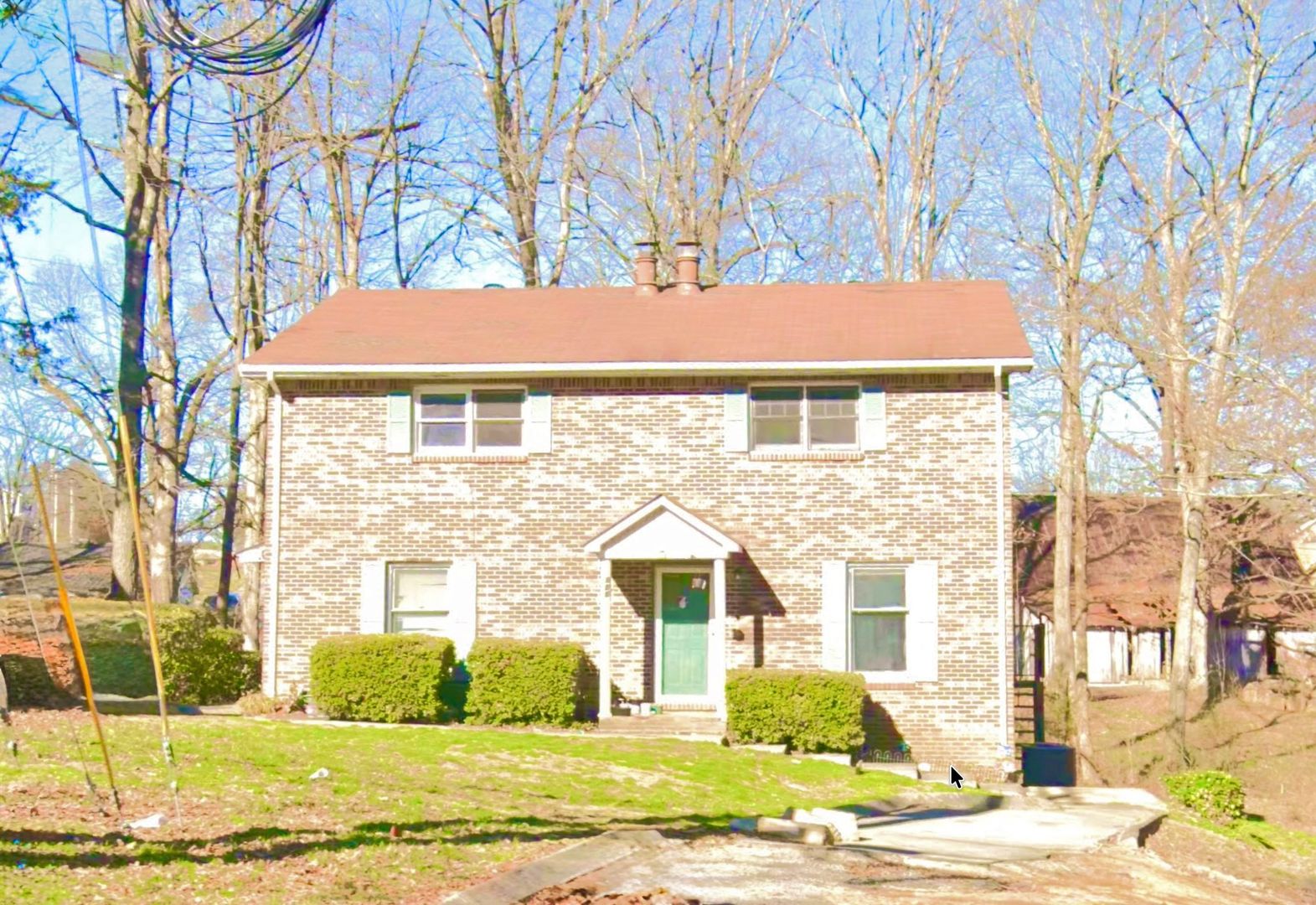 Mcminnville House: 328 Oriole Dr